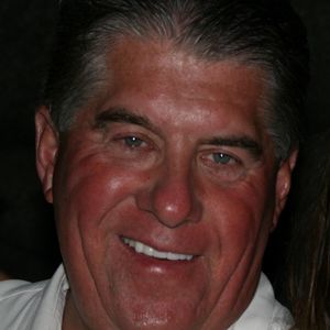 Meet your Posher, Dennis